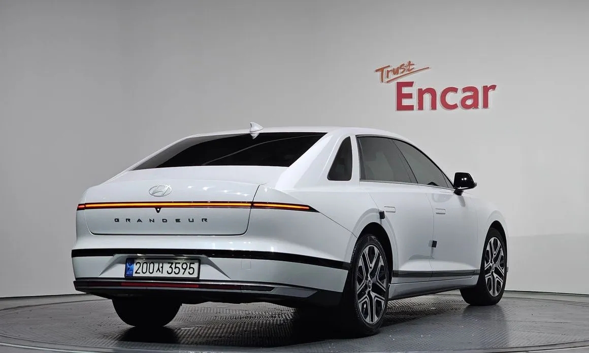 Hyundai Grandeur 2023 из KR, фото 4