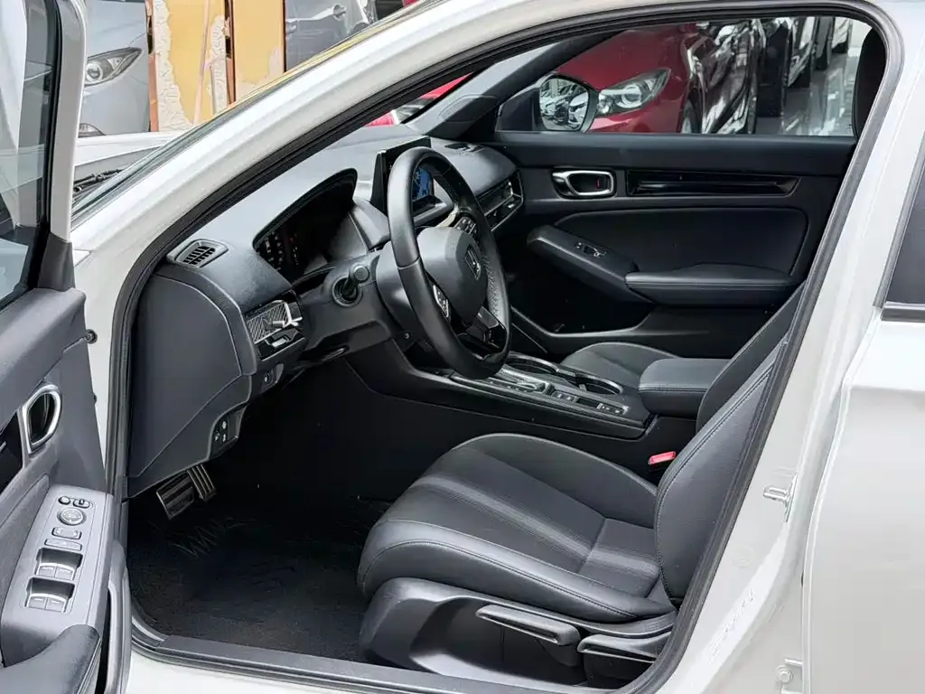 Honda Civic — фото 10
