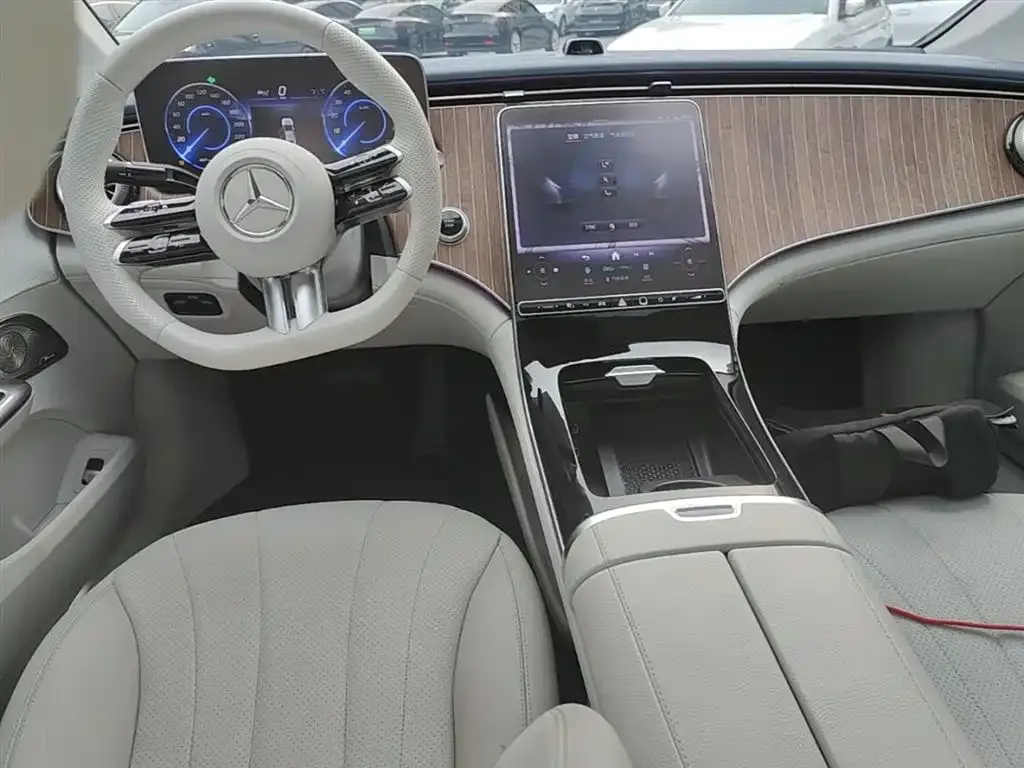 Mercedes-Benz EQE 2024 из CN, фото 4