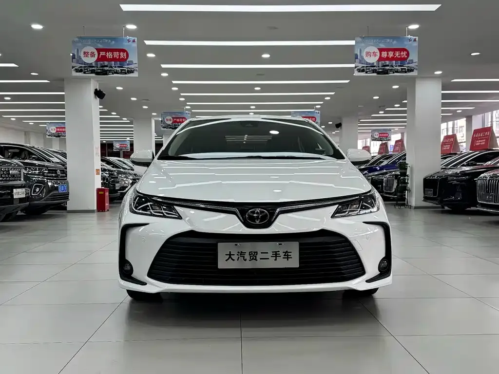 Toyota Corolla — фото 6