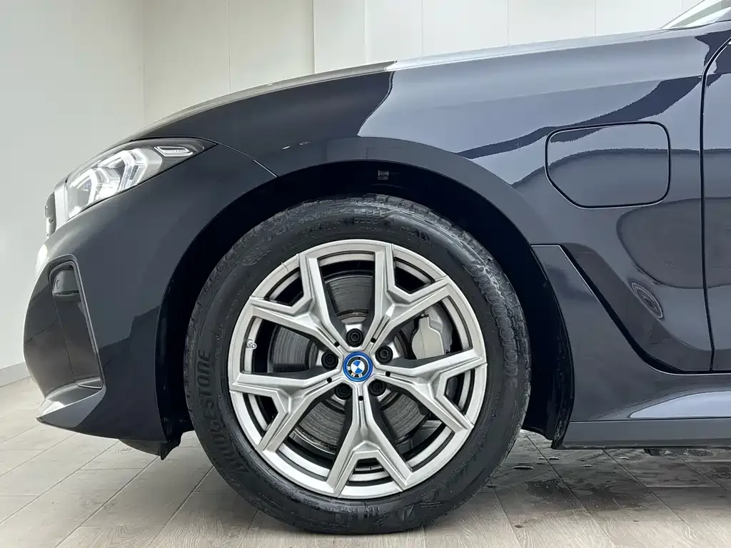 BMW i3 — фото 8