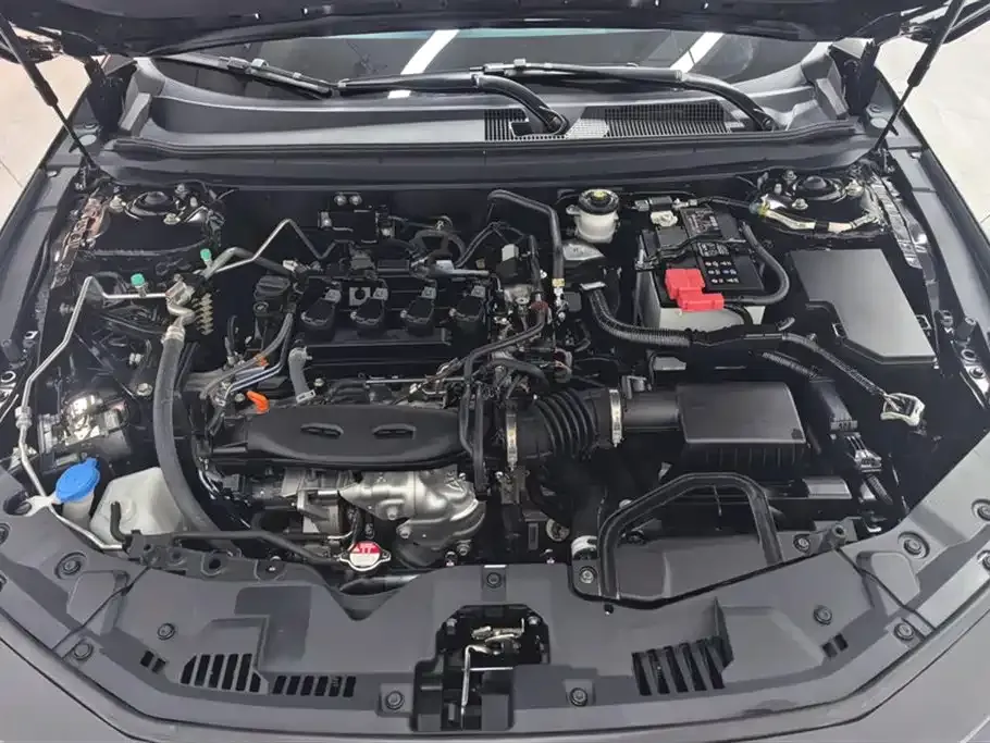 Honda Accord — фото 9