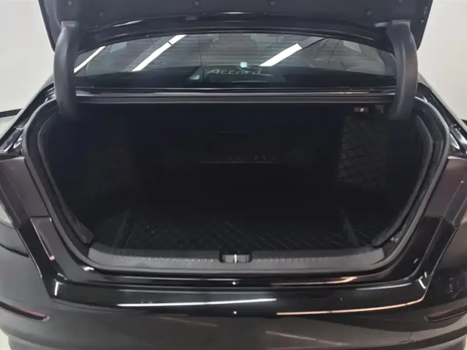 Honda Accord — фото 6