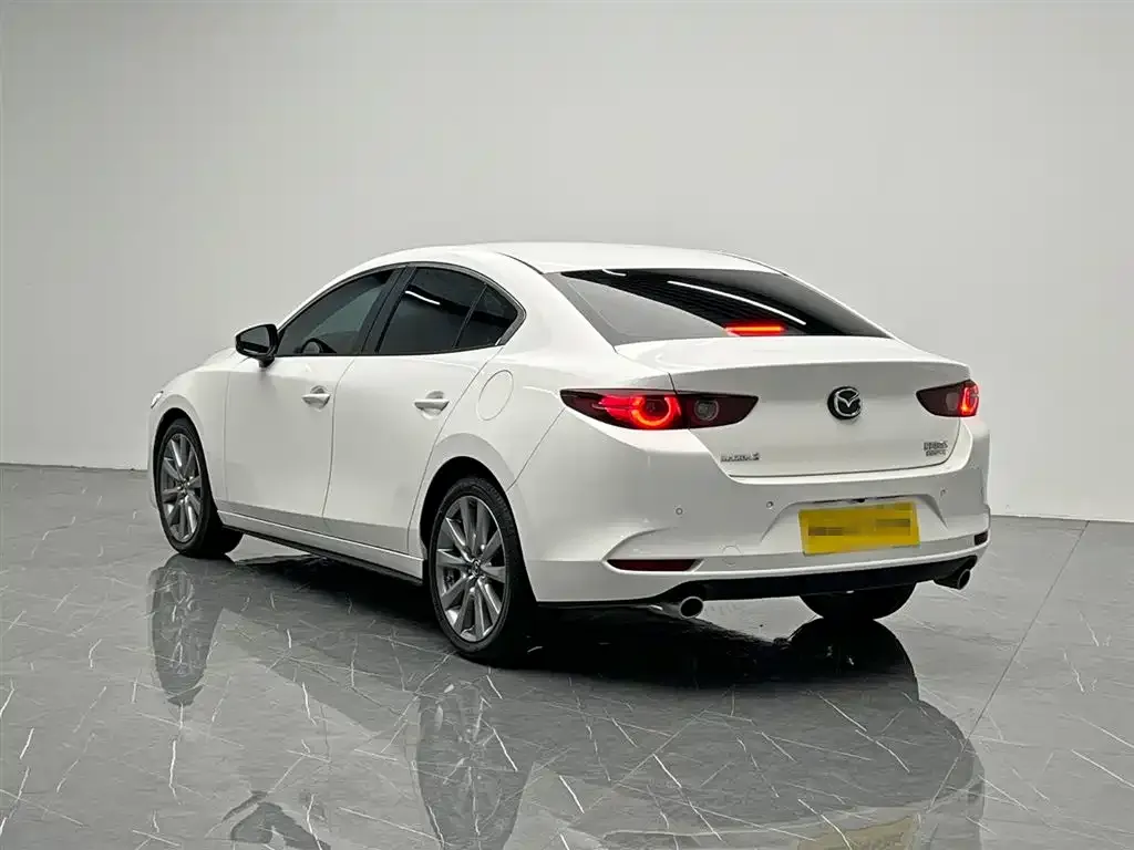 Mazda 3 Axela 2024 из CN, фото 5
