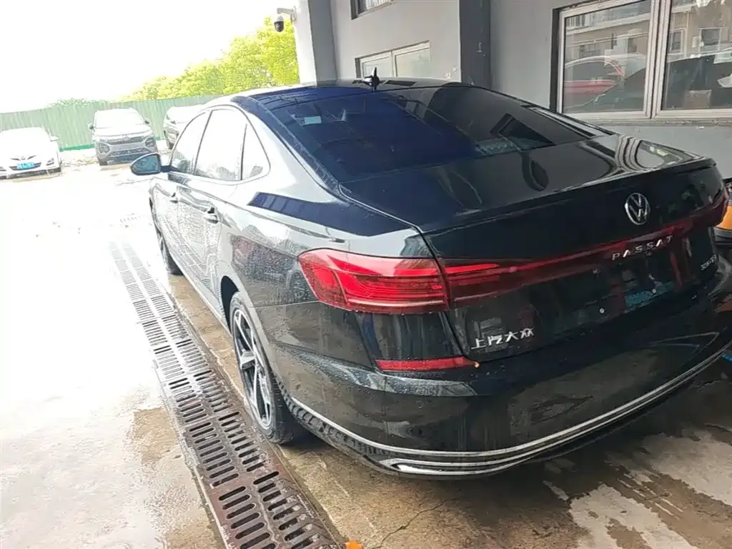 Volkswagen Passat — фото 2