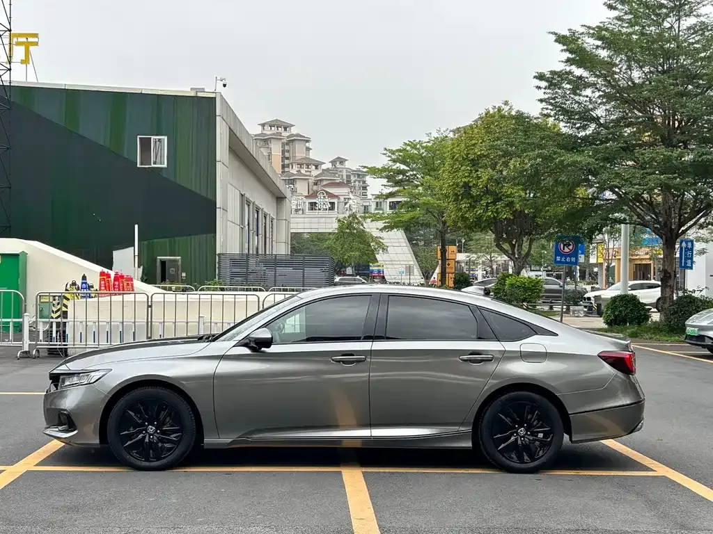 Honda Accord 2023 из CN, фото 6