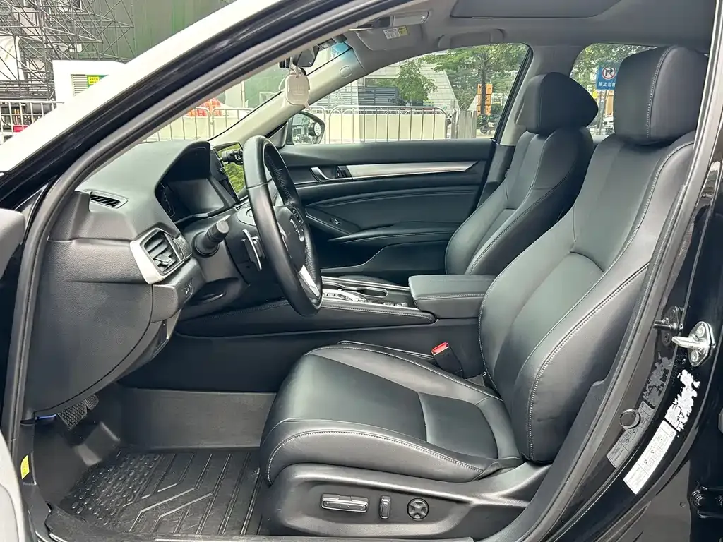 Honda Accord 2023 из CN, фото 3