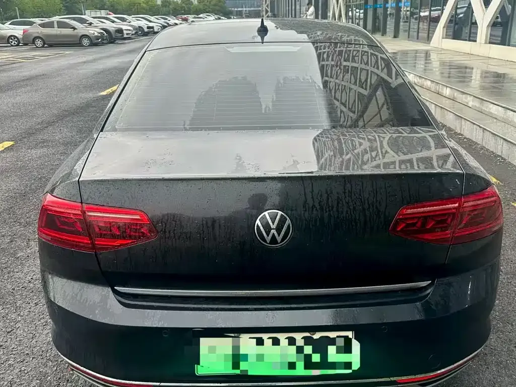 Volkswagen Magotan GTE PHEV 2023 из CN, фото 5