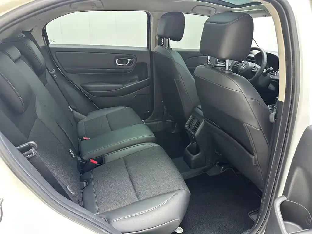 Honda Vezel 2023 из CN, фото 6
