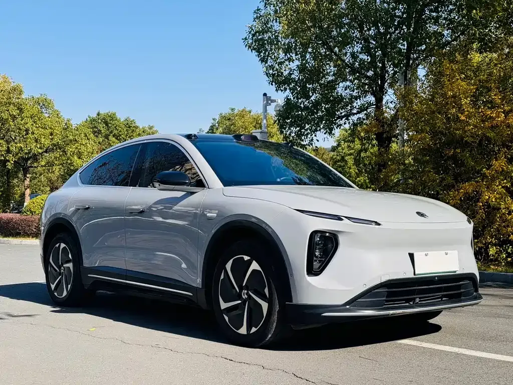 NIO EC6 — фото 8