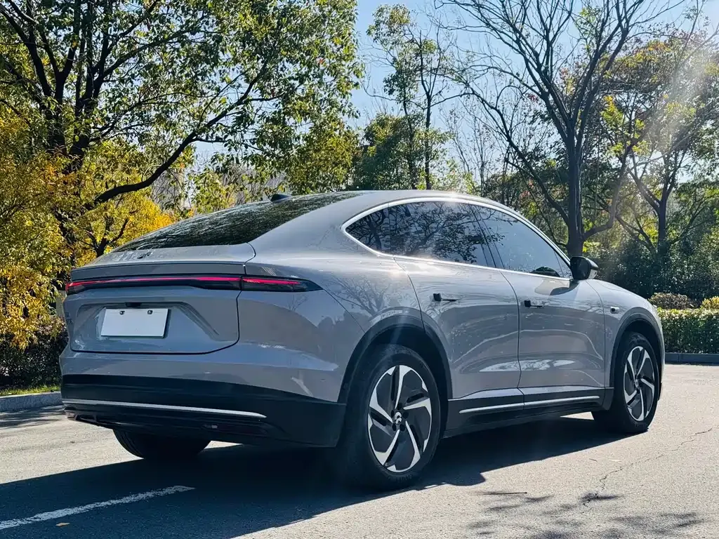 NIO EC6 — фото 10