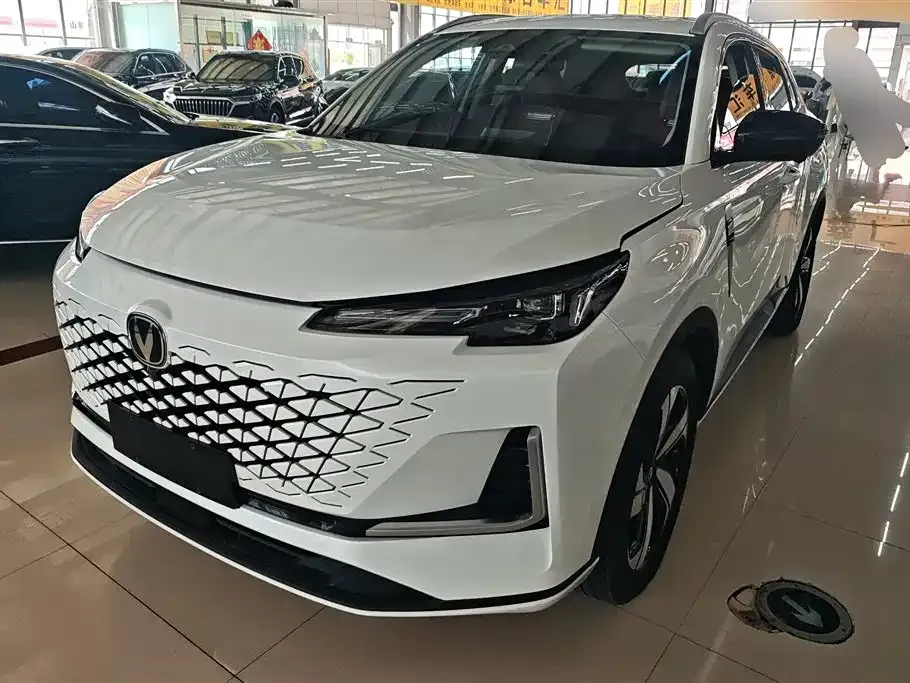 Changan CS55PLUS — фото 1