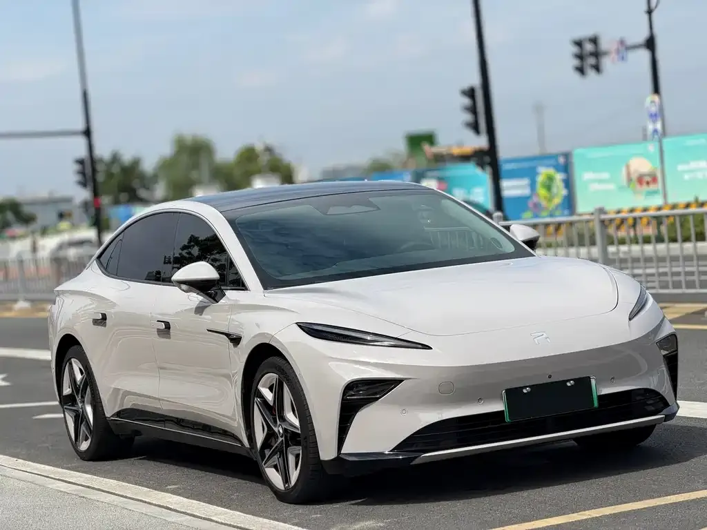 Roewe Feifan F7 2024 из CN, фото 3