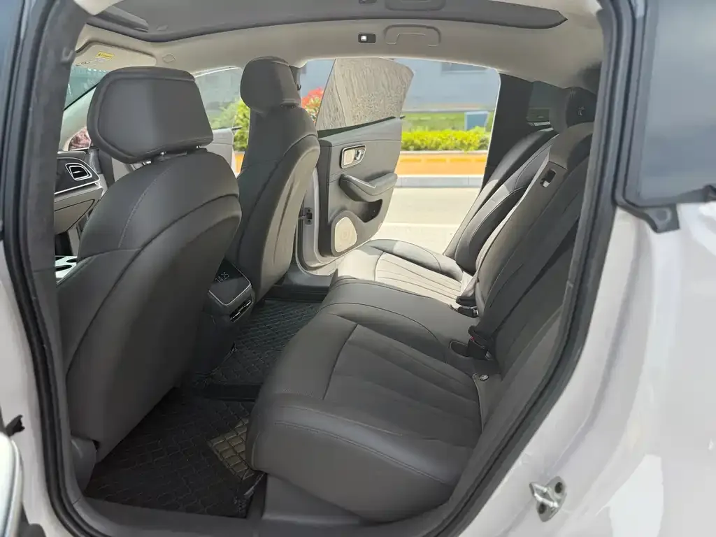 Roewe Feifan F7 2024 из CN, фото 2