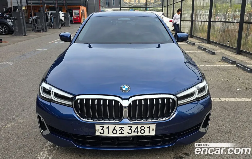 BMW 5-Series 2021 из KR, фото 2