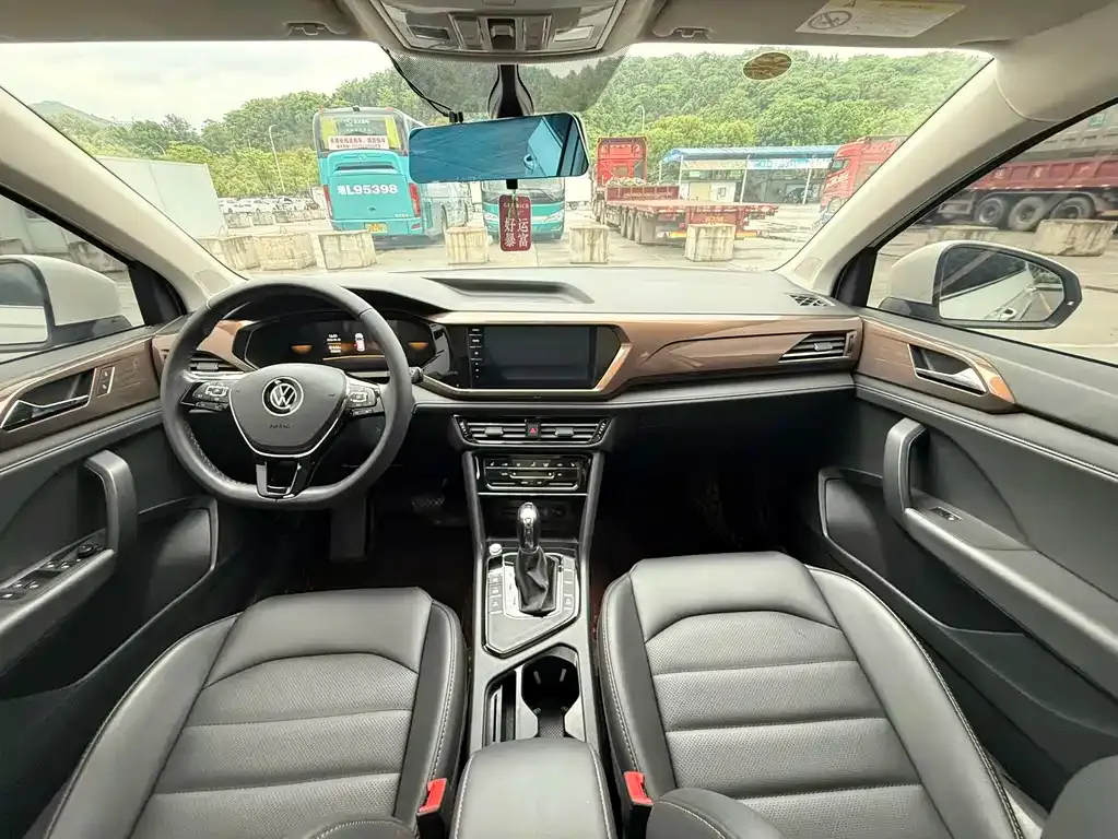 Volkswagen Tharu 2022 из CN, фото 3