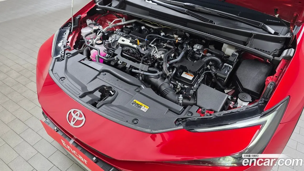 Toyota Prius 2024 из KR, фото 9