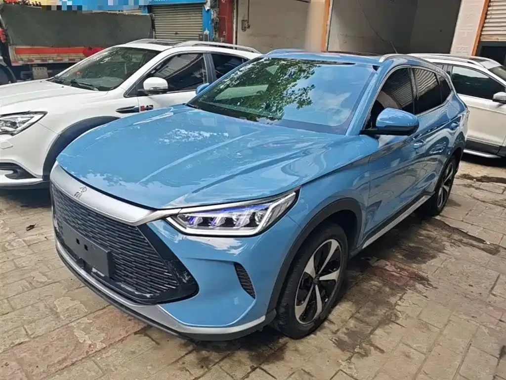 BYD PLUS New Energy — фото 1
