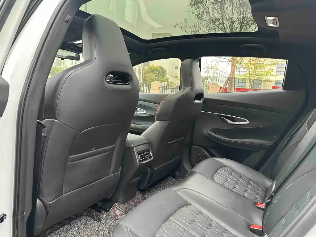 Changan UNI-T — фото 9