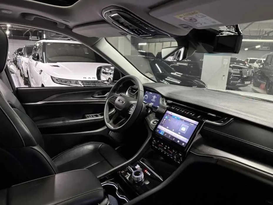 Jeep Cherokee 2023 из KR, фото 2