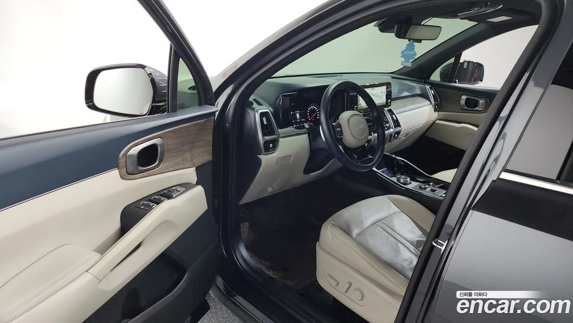 Kia Sorento — фото 6