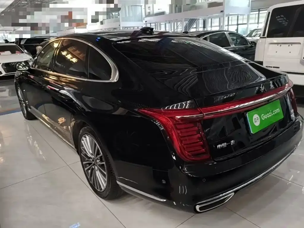 Hongqi H9 — фото 10