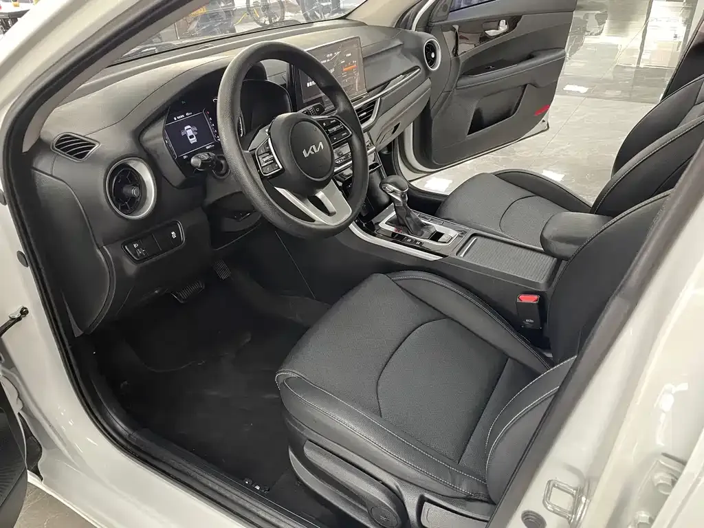 Kia K3 2022 из CN, фото 3