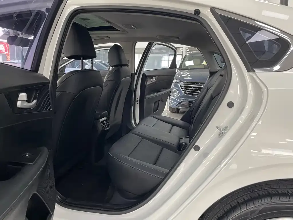 Kia K3 2022 из CN, фото 7