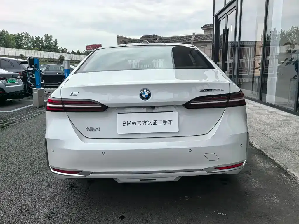 BMW i5 2025 из CN, фото 7