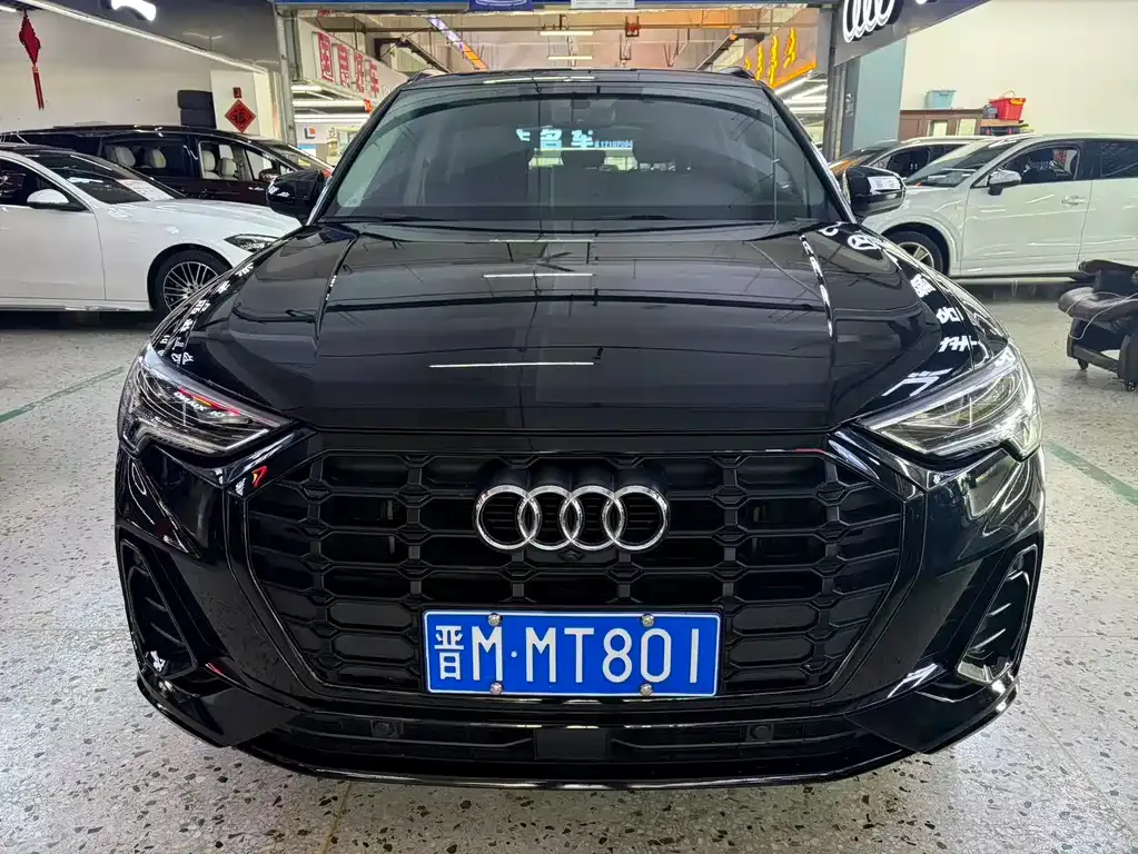 Audi Q3 — фото 6