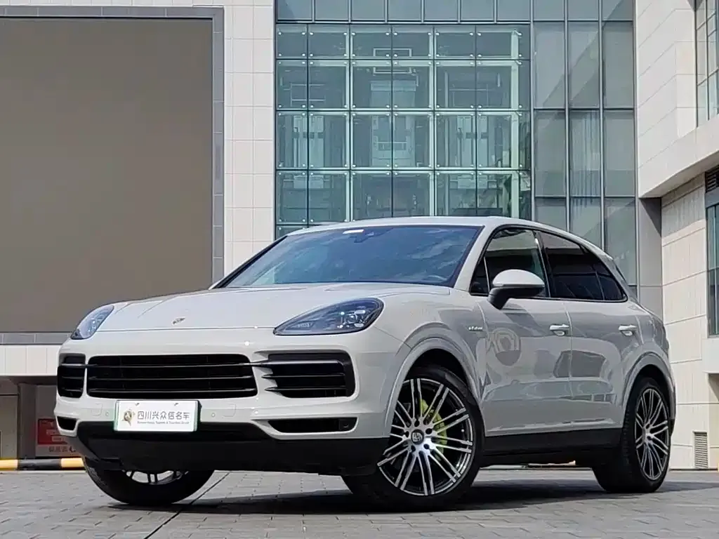 Porsche Cayenne Hybrid — фото 1