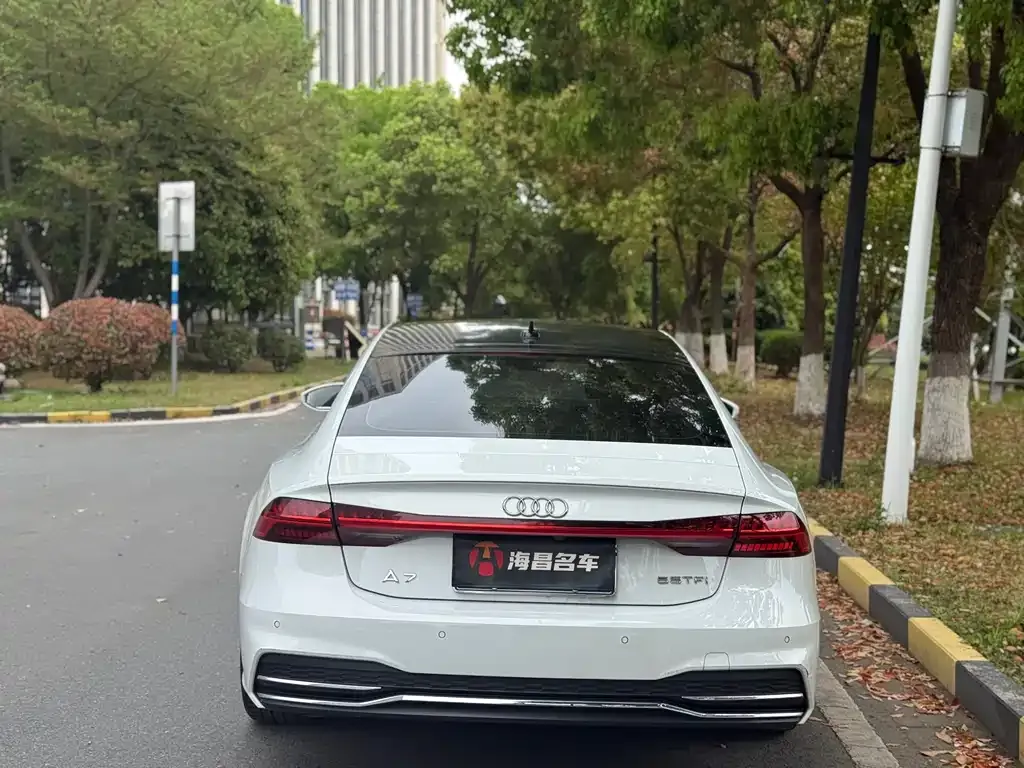 Audi A7 2021 из CN, фото 6