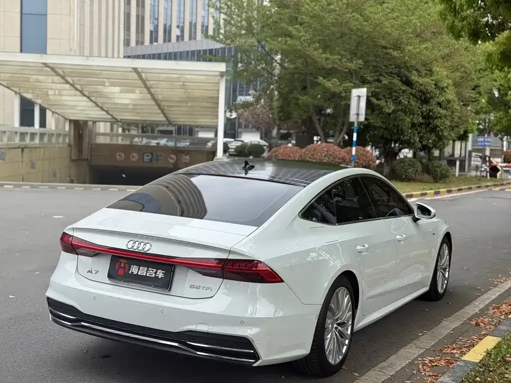 Audi A7 2021 из CN, фото 5