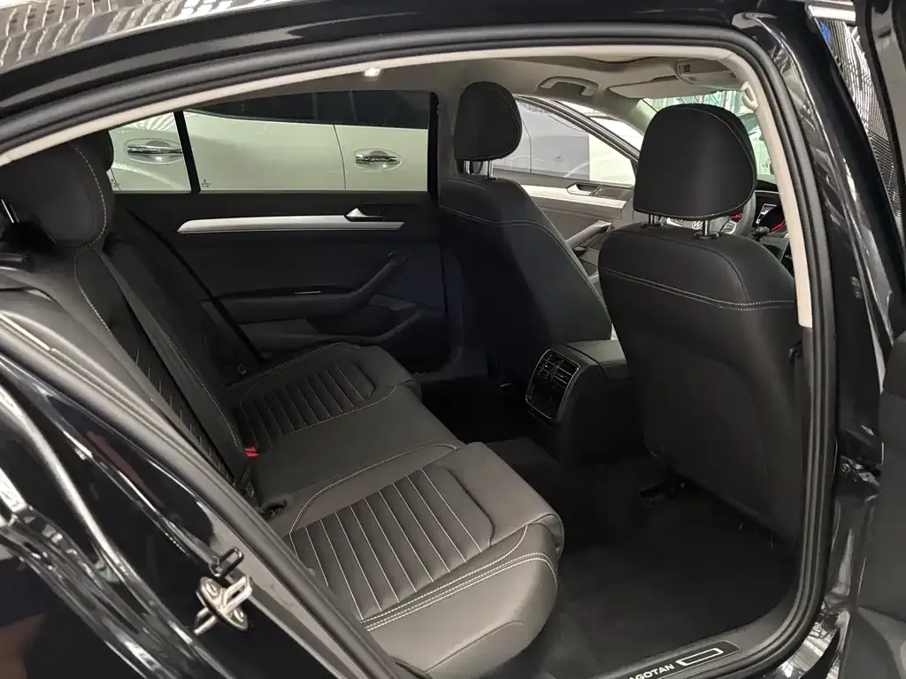 Volkswagen Magotan 2022 из CN, фото 9