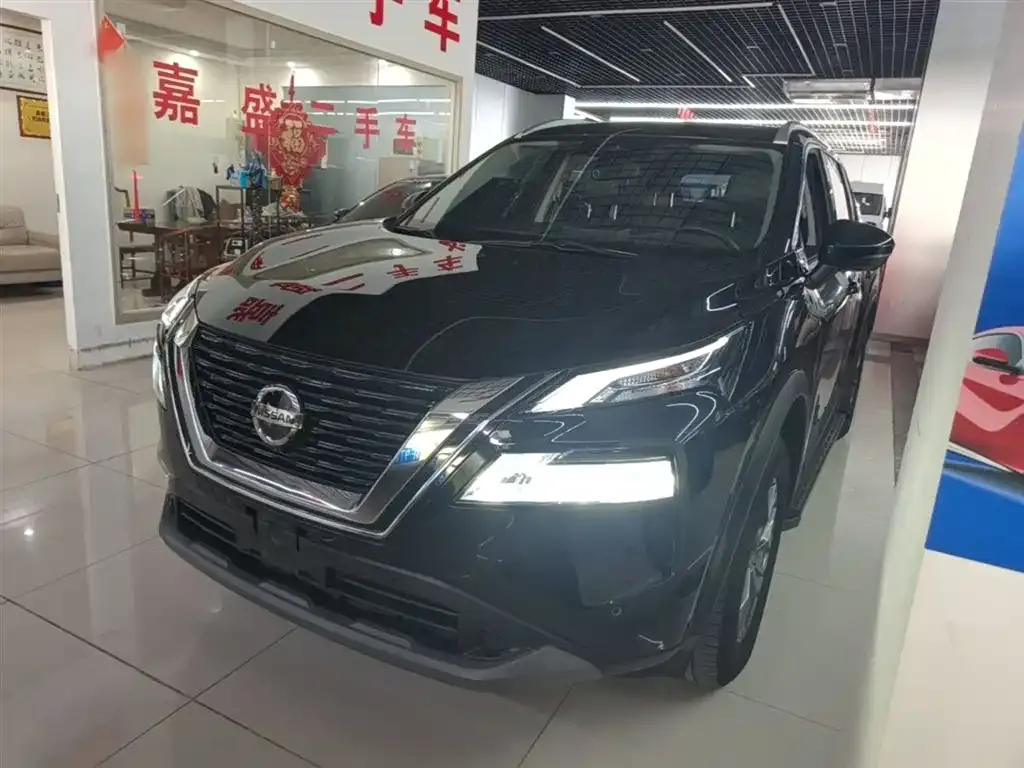 Nissan X-Trail — фото 10