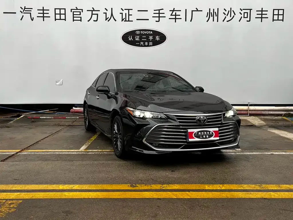Toyota Avalon — фото 2
