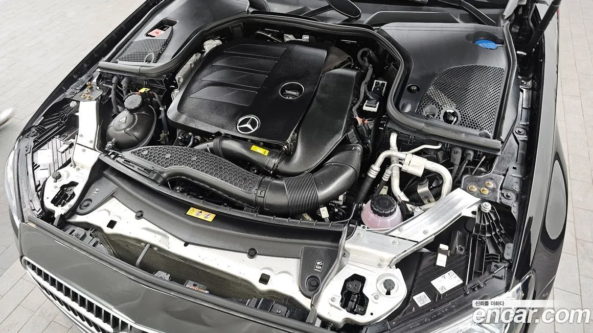 Mercedes-Benz E-Class — фото 10