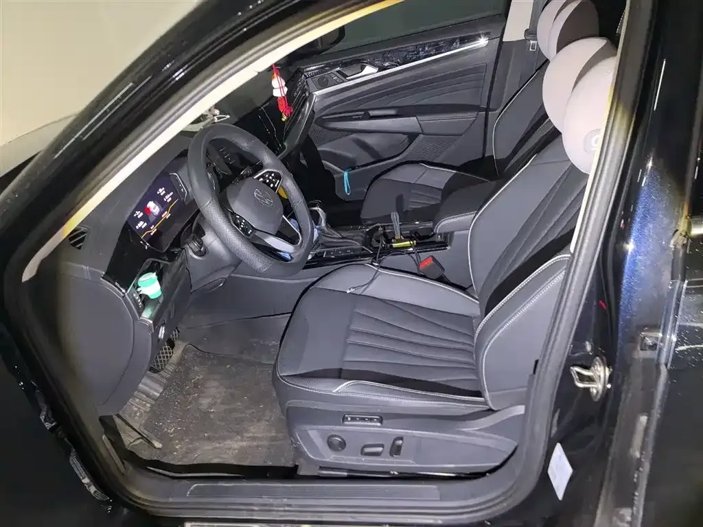 Volkswagen Passat — фото 9