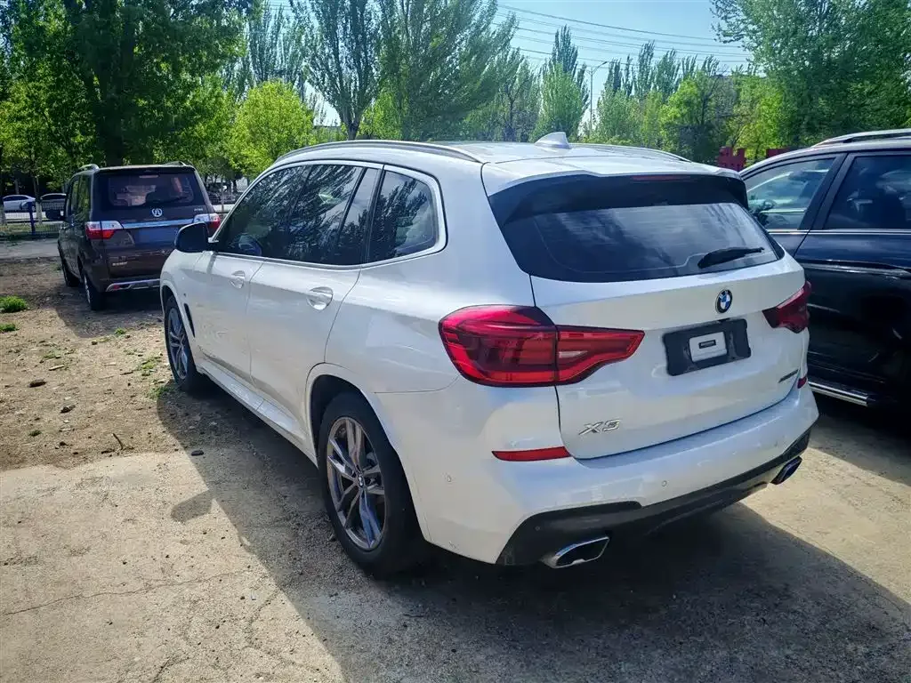 BMW X3 — фото 10