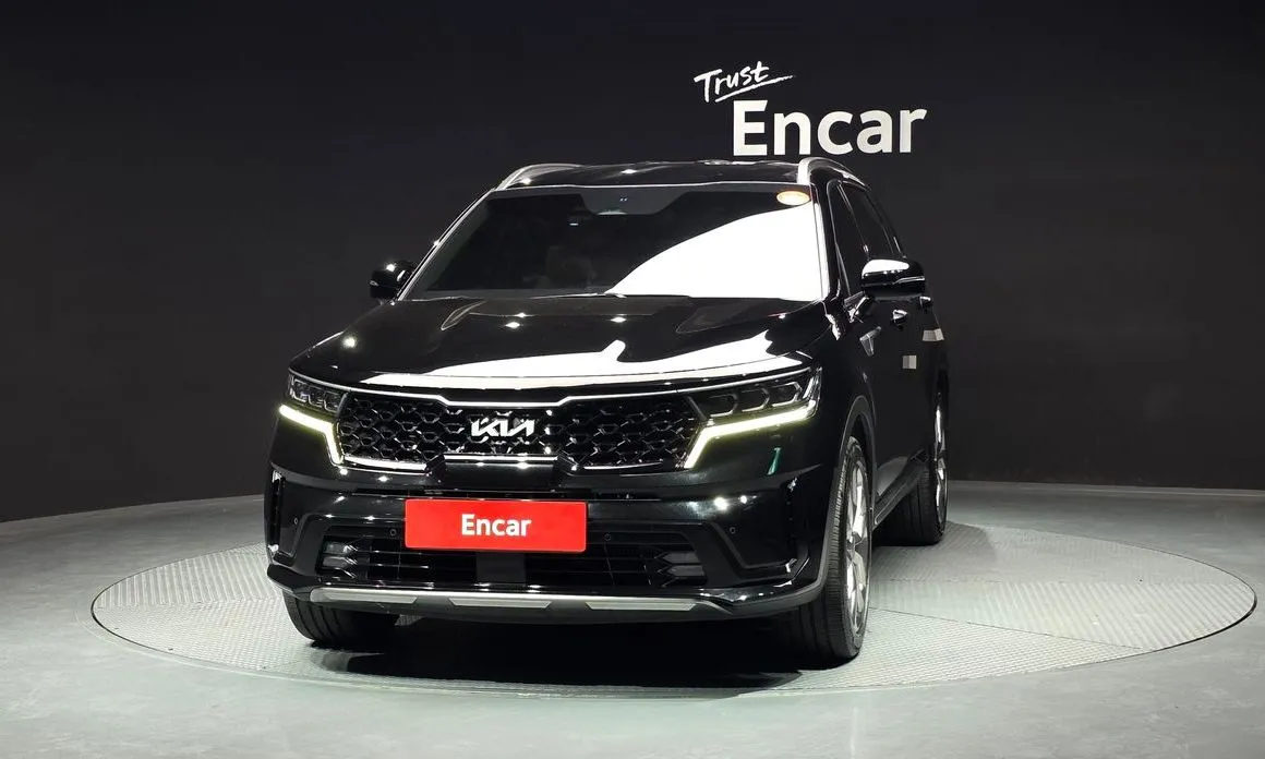 Kia Sorento — фото 8