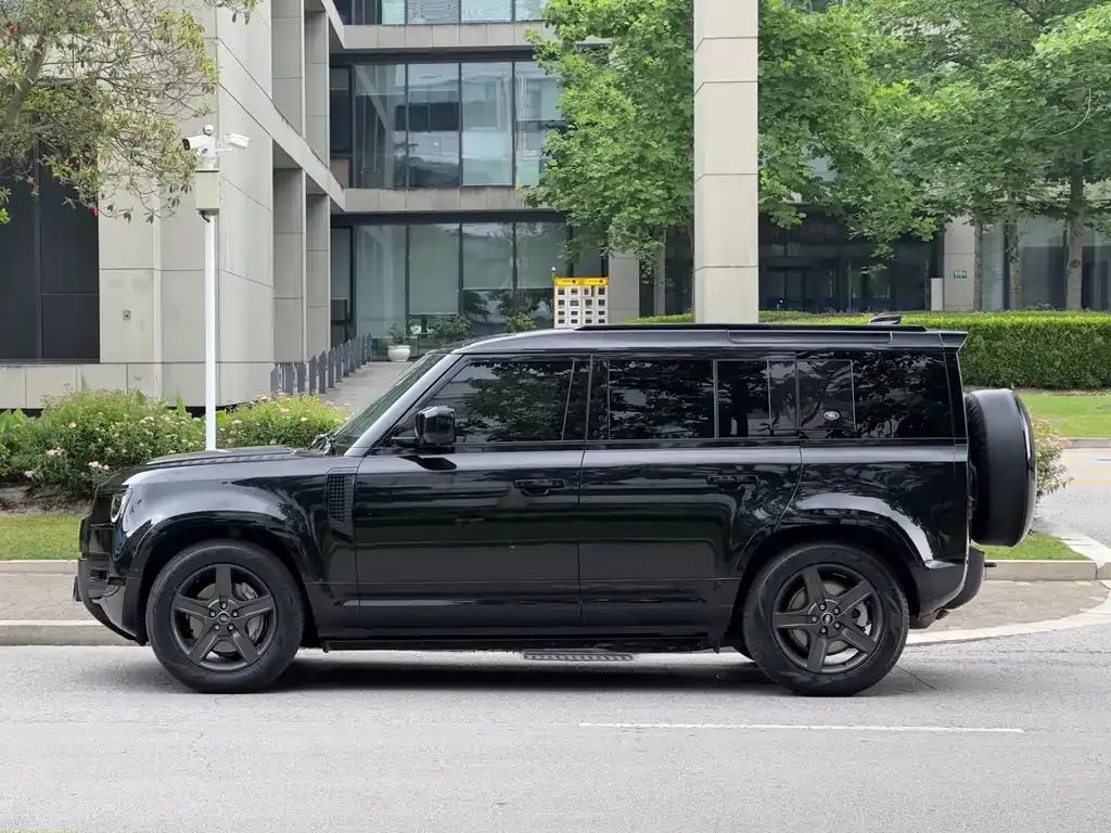 Land Rover Defender — фото 3