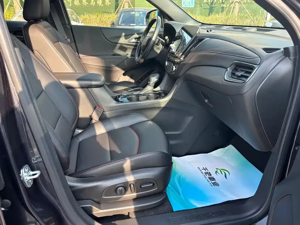 Chevrolet Equinox 2023 из CN, фото 6