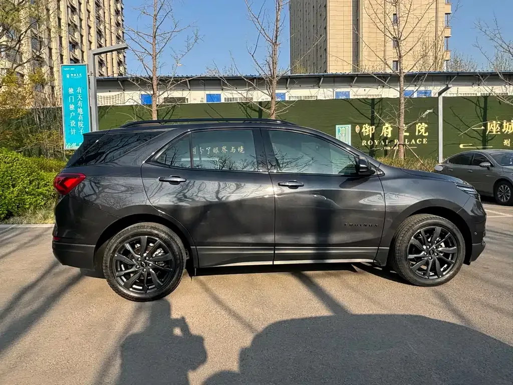 Chevrolet Equinox 2023 из CN, фото 7