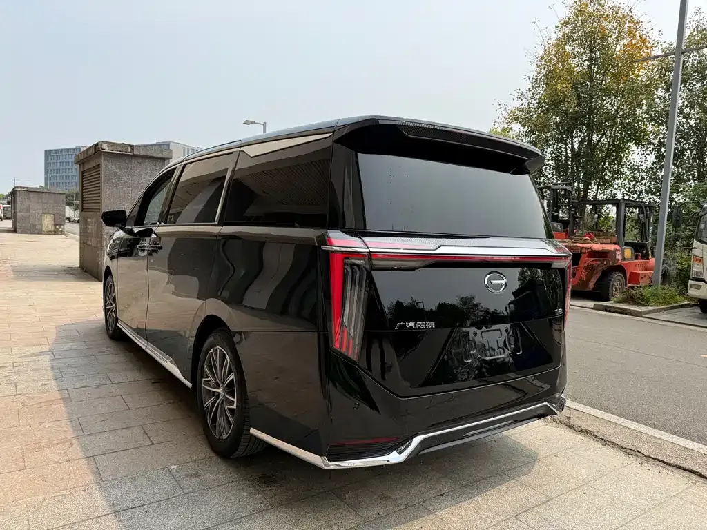 GAC Motor Trumpchi M8 — фото 6