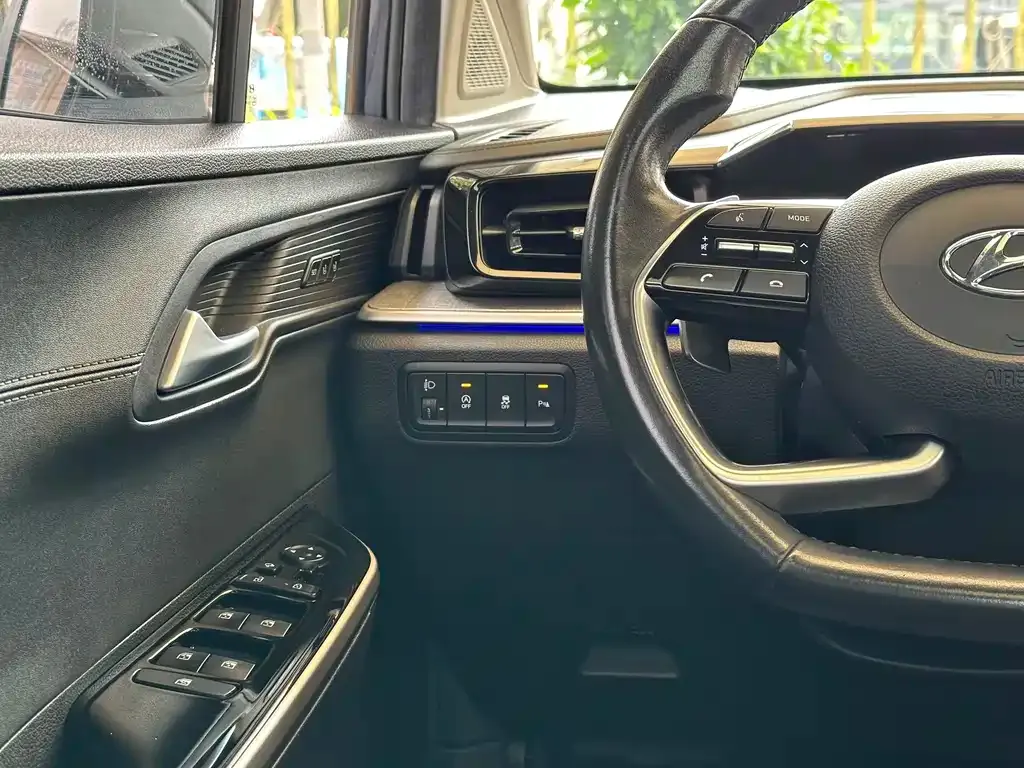 Hyundai Custo — фото 3