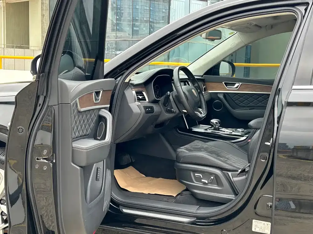 Hongqi HS7 2022 из CN, фото 2