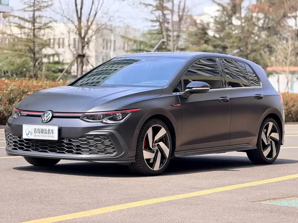 Volkswagen Golf GTI