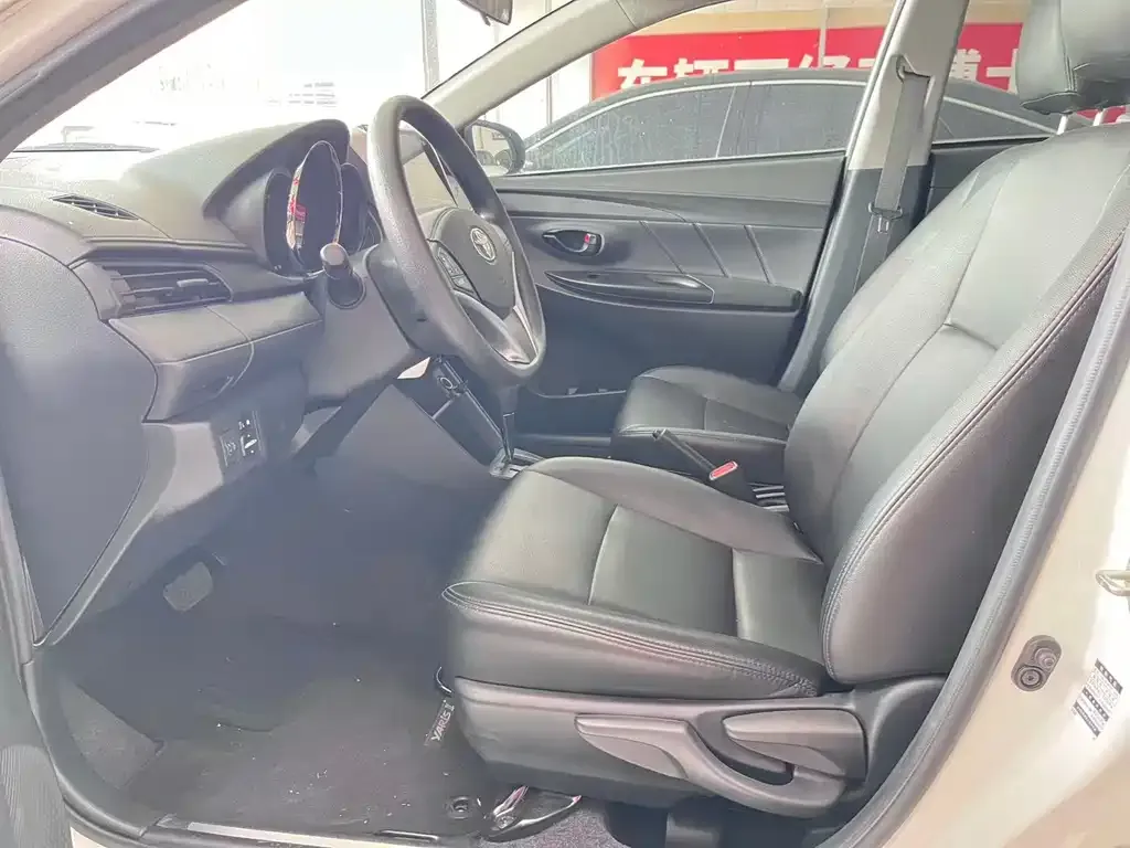 Toyota Yaris L 2022 из CN, фото 3