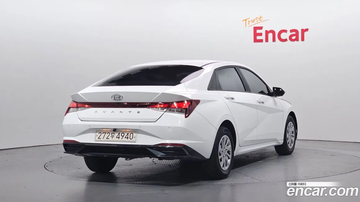 Hyundai AVANTE — фото 3