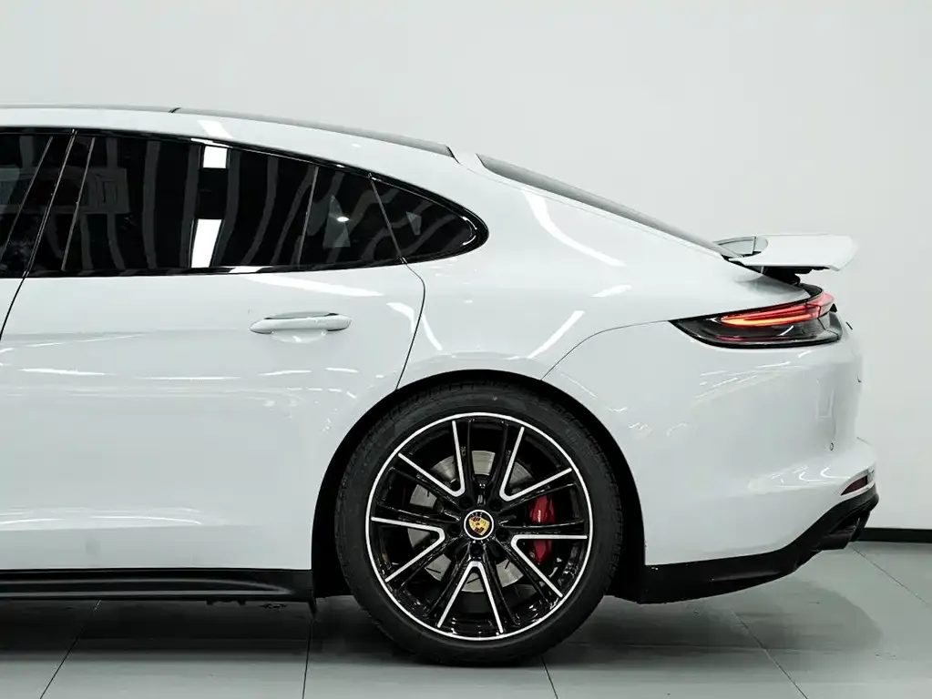 Porsche Panamera — фото 8